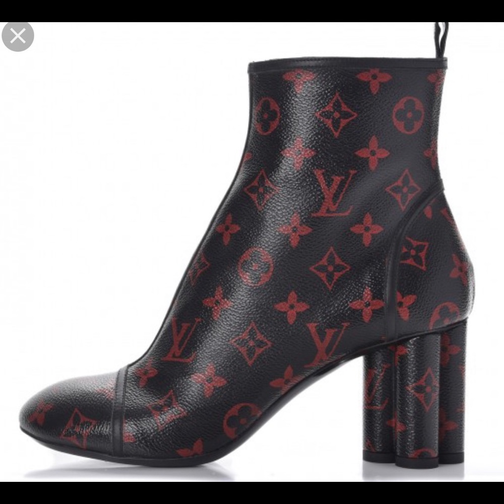 COPY - Like new! Louis Vuitton red & black monogr…
